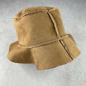 Hat Attack Bucket Hat Tan Reversible Suede + Faux Shearling Hat One Size 2 in 1